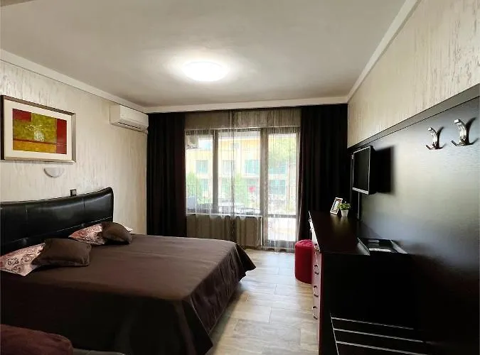 Family Paradise * Saints Constantine and Helena