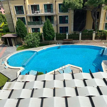 Family Paradise Hotel