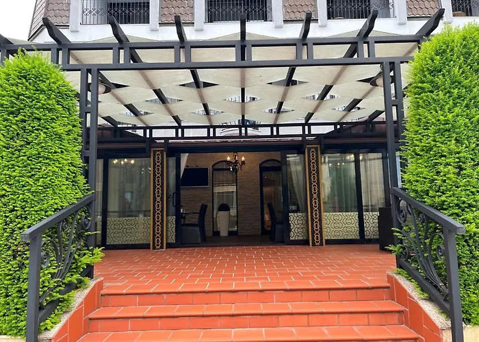 Family Paradise Hotel Saints Constantine and Helena