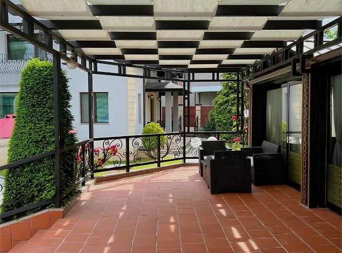 Hotel Family Paradise *