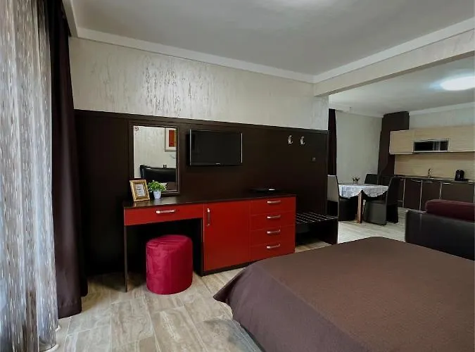 Family Paradise Hotel *